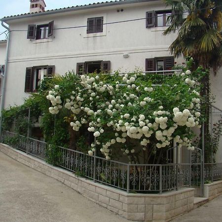 Apartments Renata - Brseč Dış mekan fotoğraf